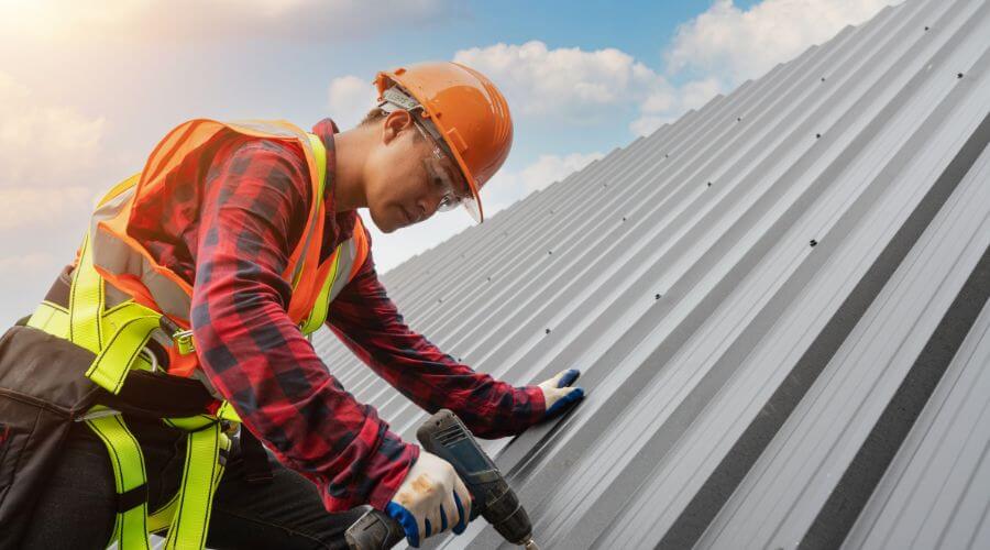 Owens Corning roofing contractor in Clear Lake, IA